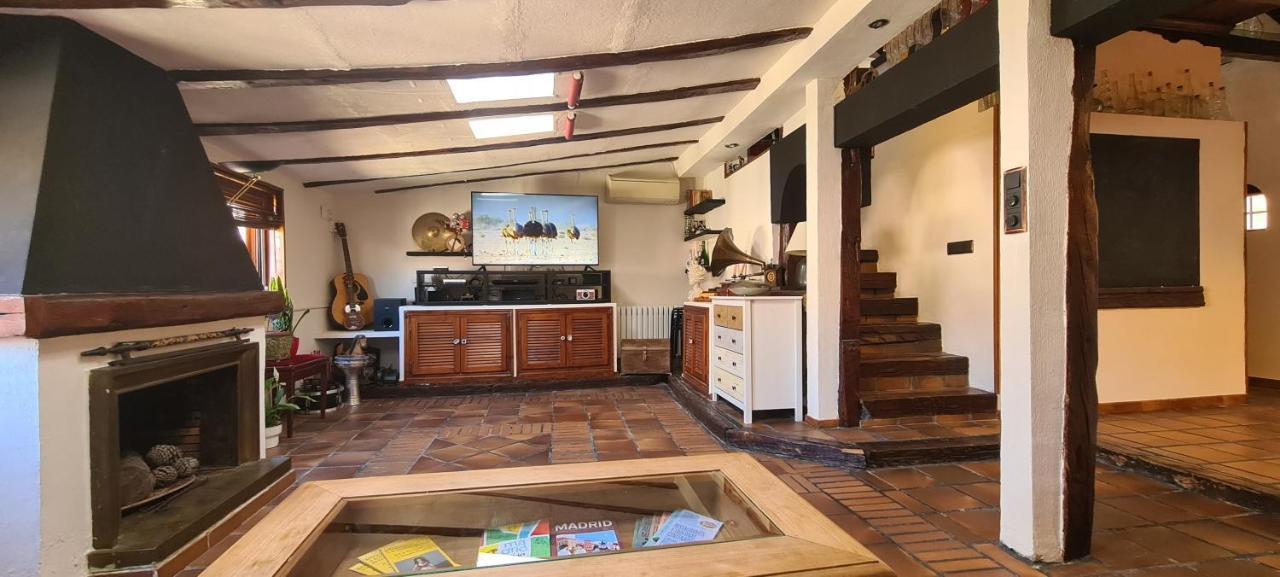 Duplex Con Garaje En Malasana Madrid Bagian luar foto
